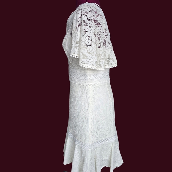 ELIZA J Ivory White Lace V-Neck Flutter Sleeve Fit & Flare Dress Size 8 Bridal - Picture 8 of 9